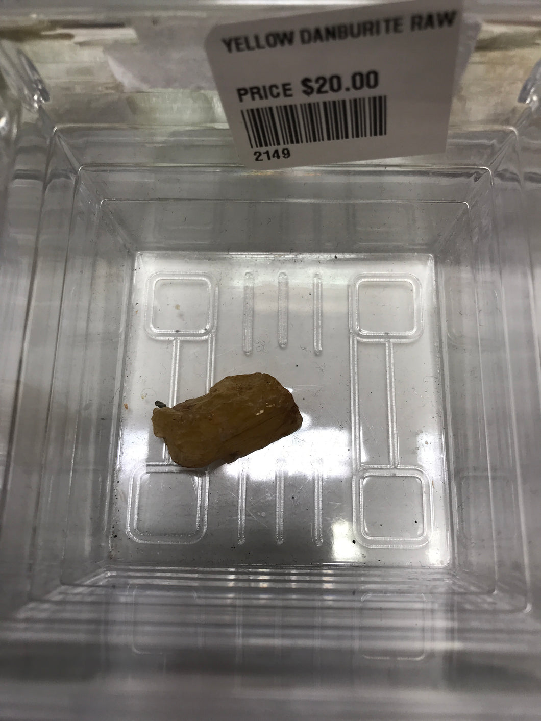 YELLOW DANBURITE RAW