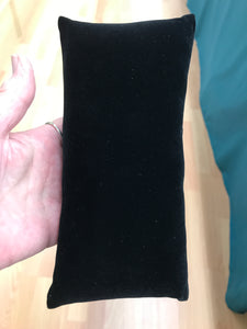 VELVET PILLOW BRACELET DISPLAY