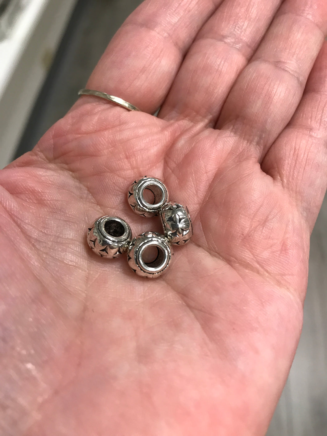 LARGE HOLE BEAD RONDELLE