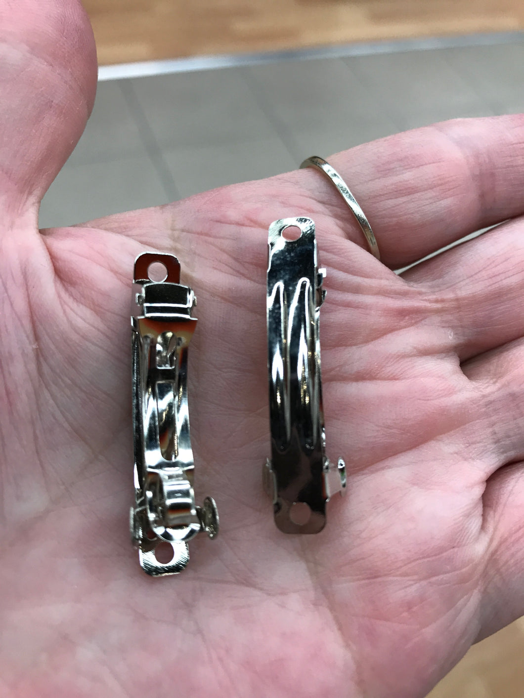 IRON FRENCH HAIR CLIP