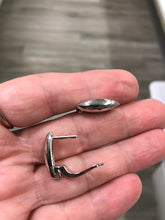 Load image into Gallery viewer, BRASS HOOP EARRING
