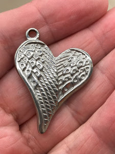 304 STAINLESS PENDANT HEART/WING