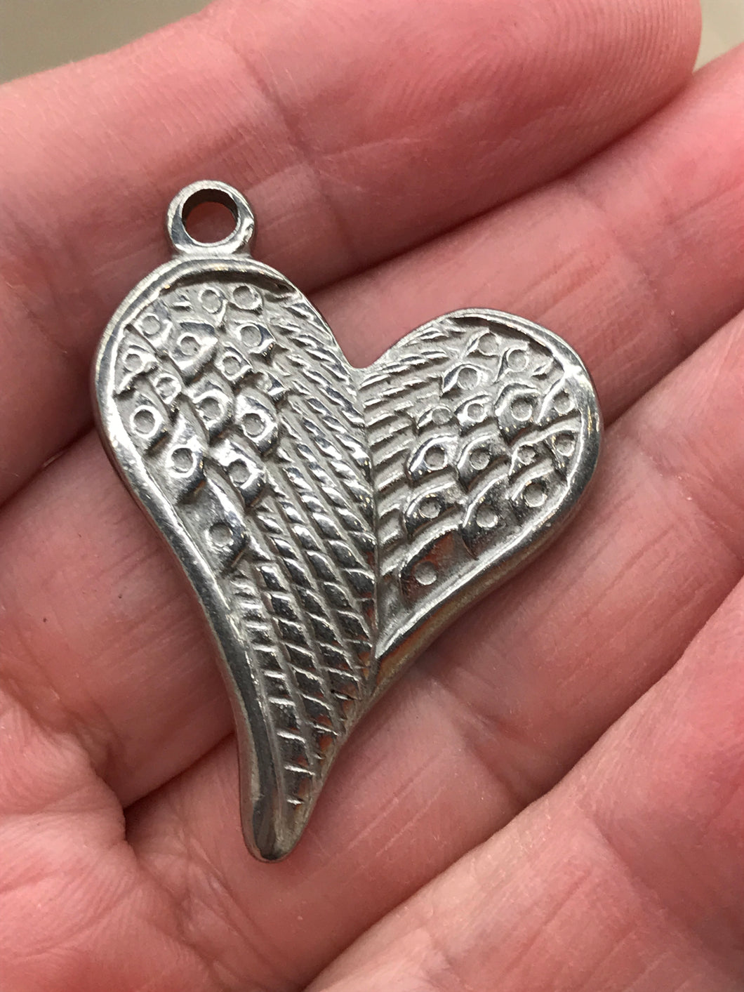 304 STAINLESS PENDANT HEART/WING