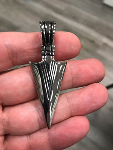 304 STAINLESS ARROW PENDANT