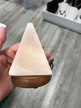 Load image into Gallery viewer, HIMALAYAN SALT LAMP
