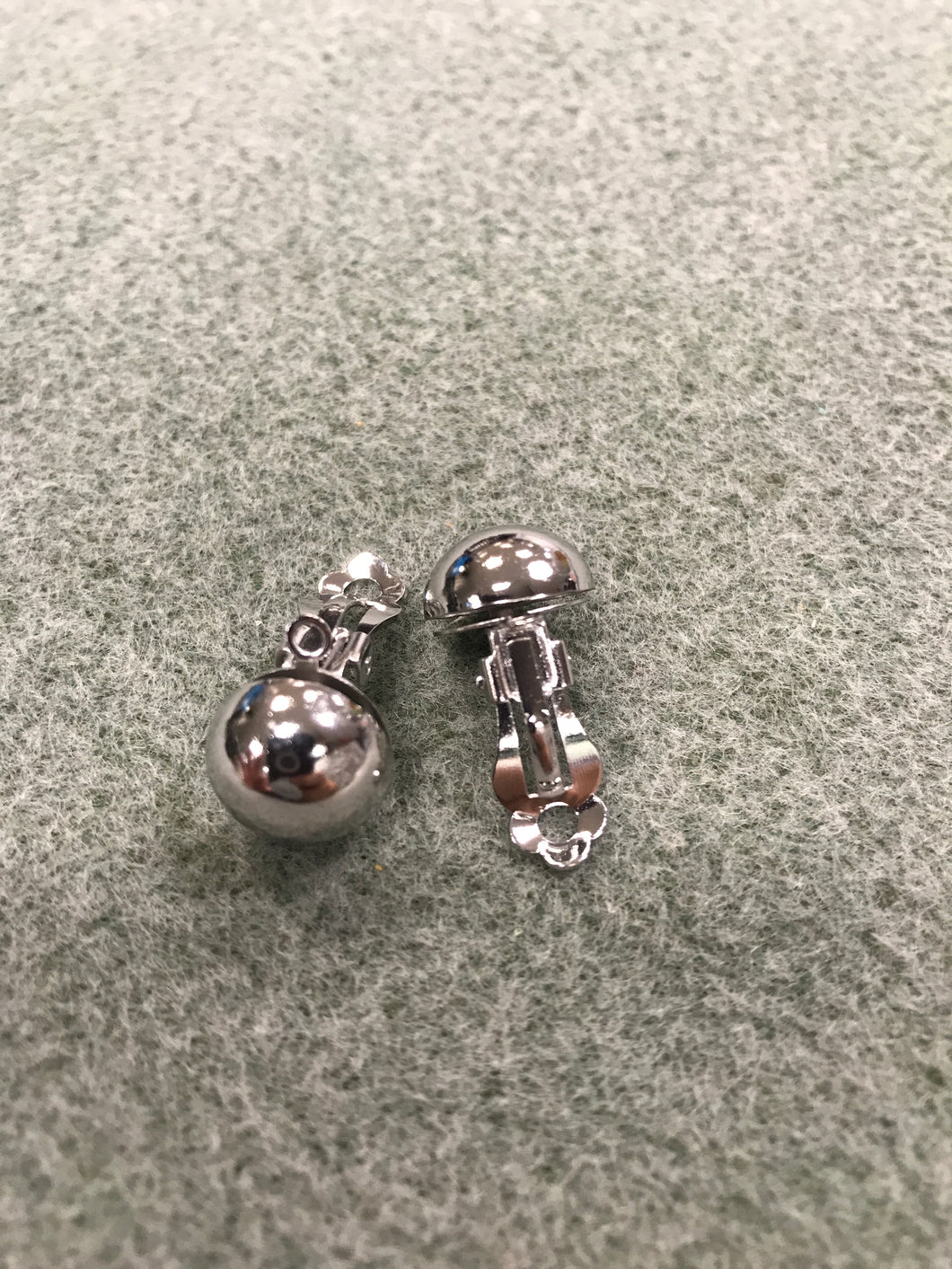 BRASS EARRING CLIP ON