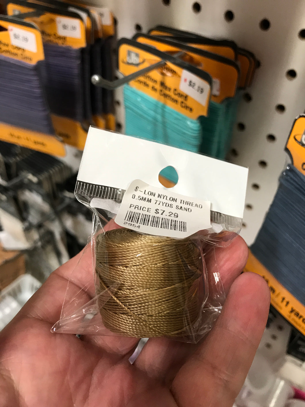 S-LON NYLON THREAD 0.5MM 77YDS SAND
