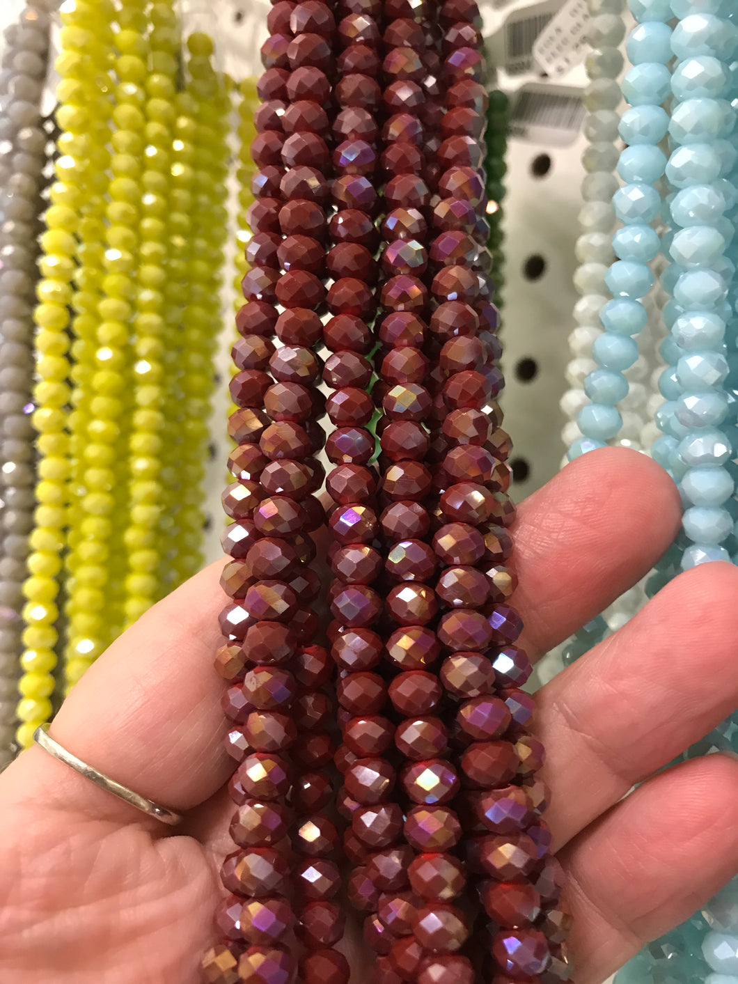 ELECTROPLATED GLASS FACETED DK RED AB