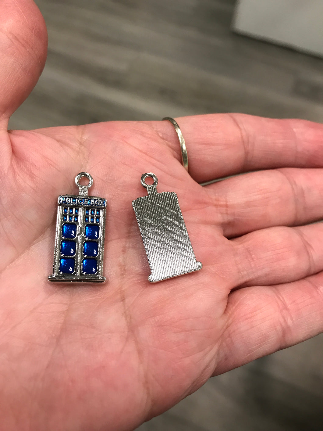 CHARM POLICE BOX