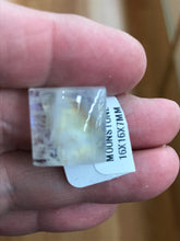 Load image into Gallery viewer, MOONSTONE CABOCHON

