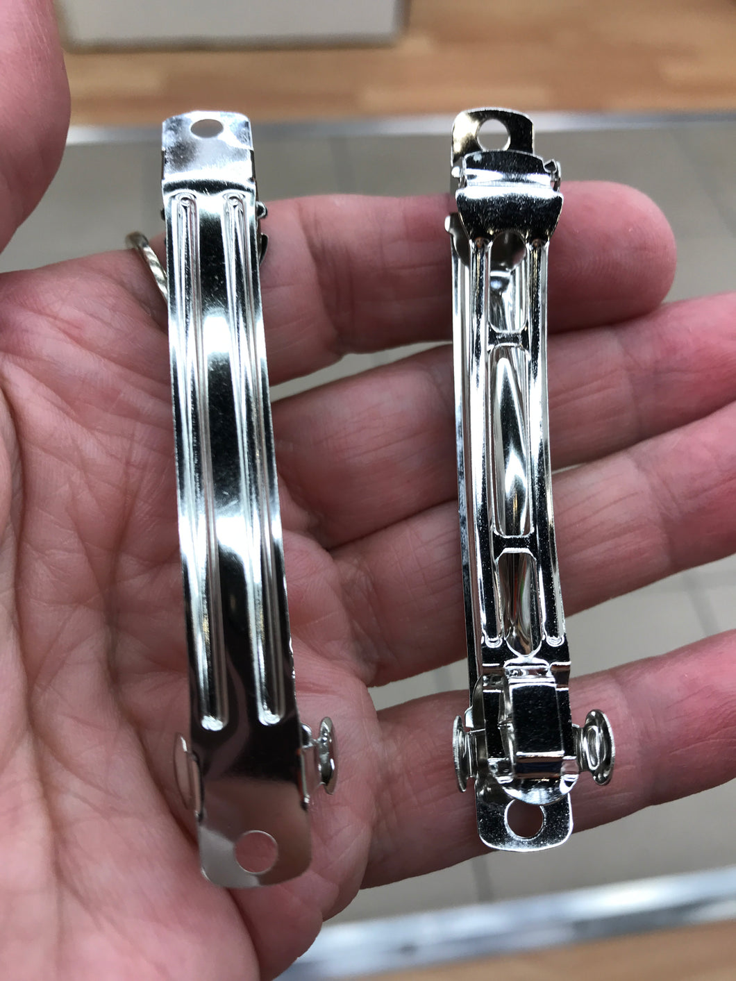 IRON FRENCH HAIR CLIP
