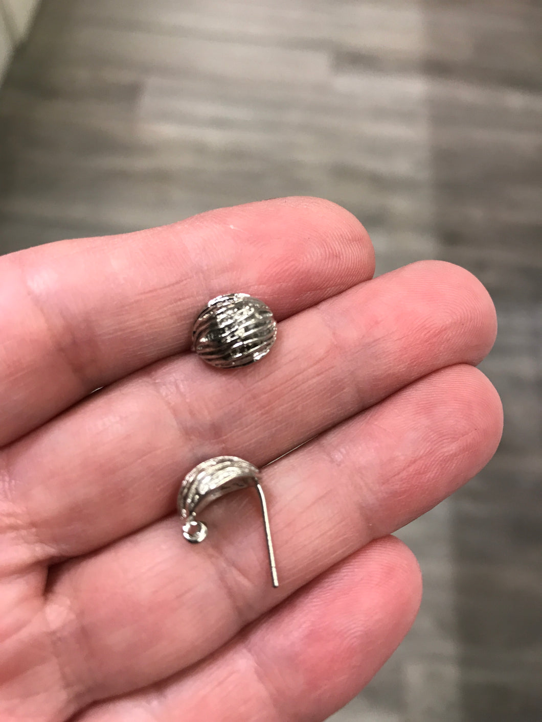 BRASS STUD EARRING