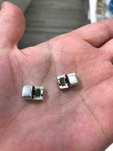 MAGNETIC CLASP