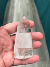 Load image into Gallery viewer, CLEAR QUARTZ POINT
