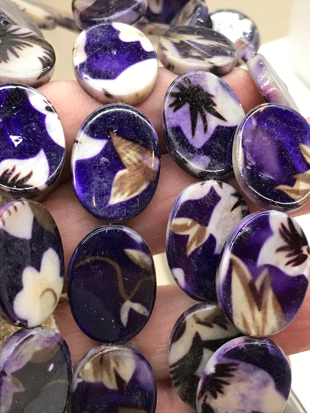 SHELL OVAL 20X15X3MM