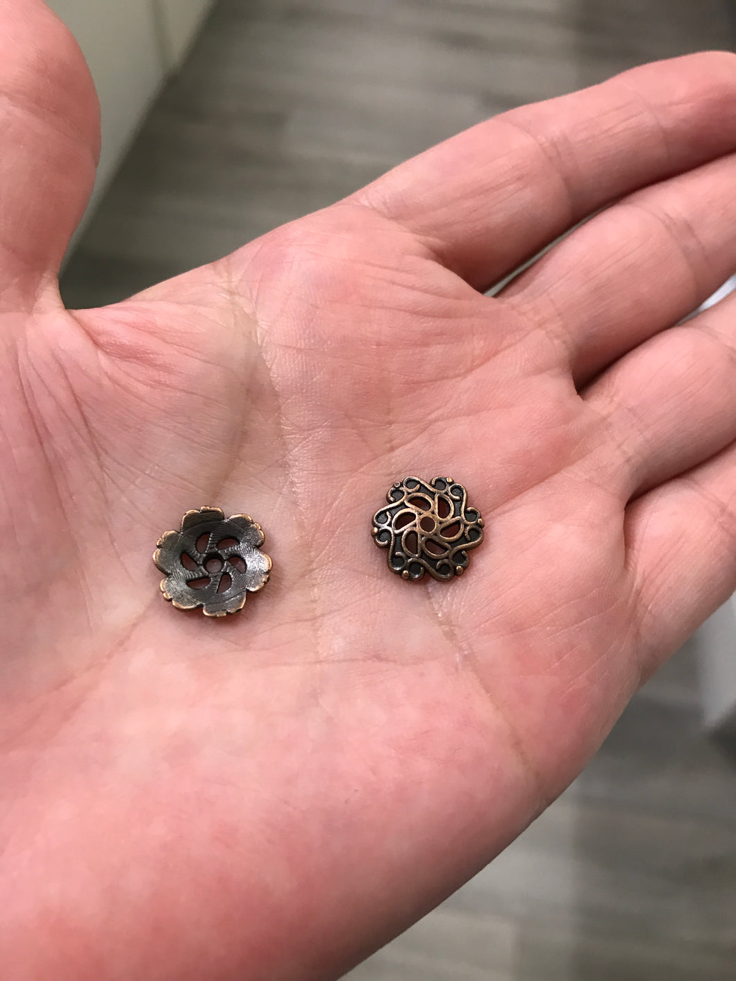 FLOWER BEAD CAP