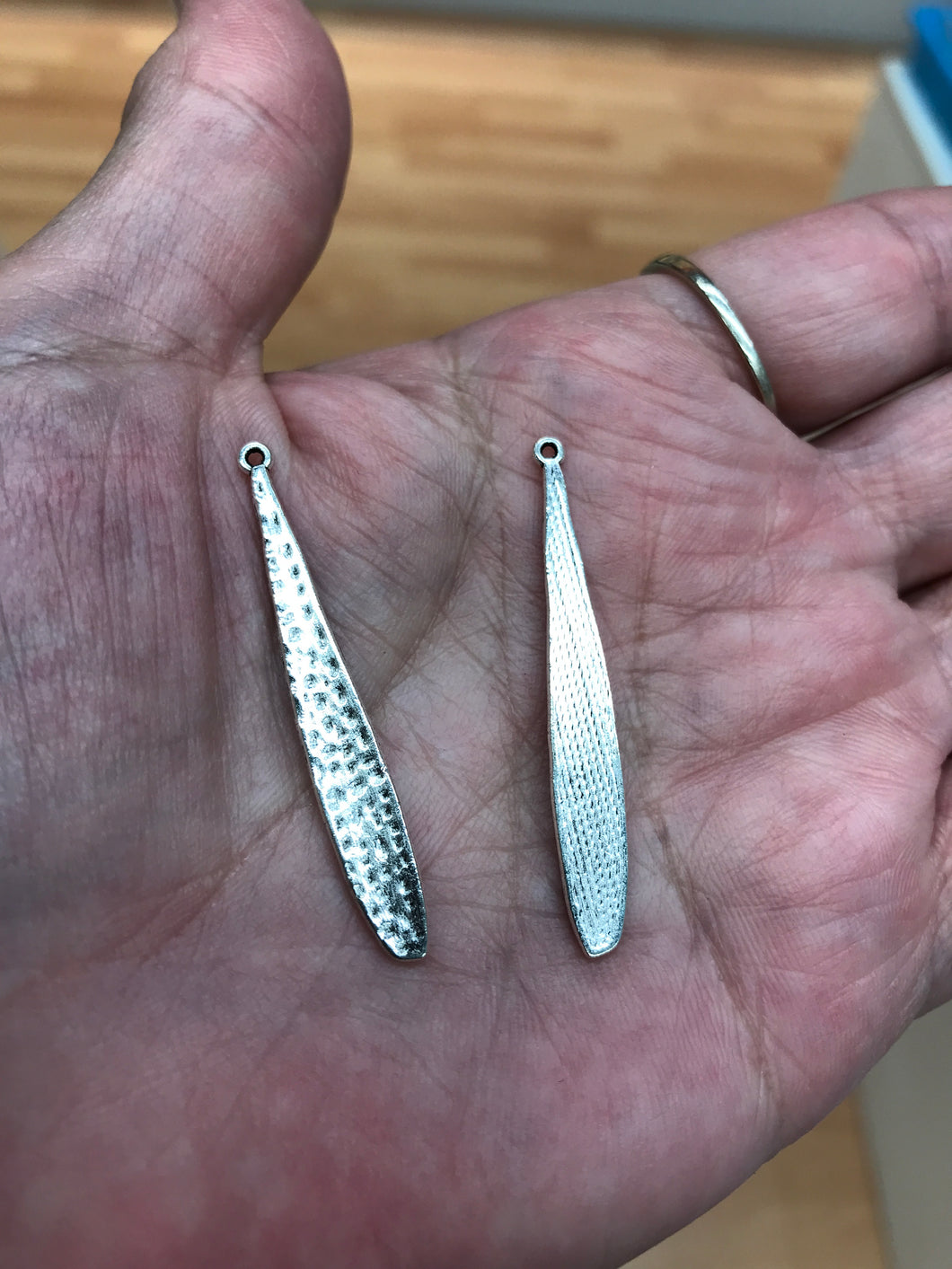 LONG DROP PENDANT