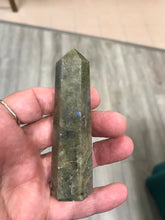 Load image into Gallery viewer, LABRADORITE POINT
