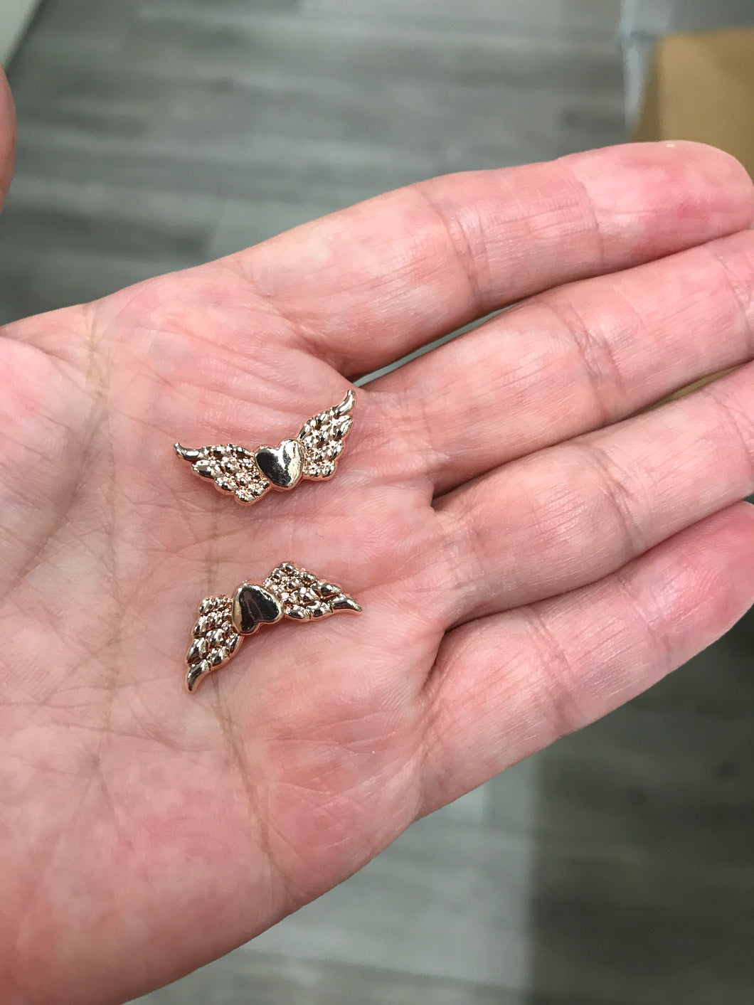 SPACER WINGS /W HEART