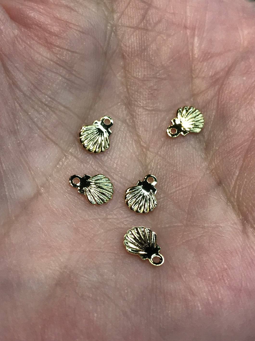 304 STAINLESS SHELL CHARMS