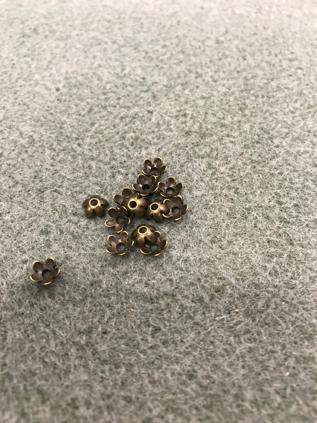 BEAD CAP