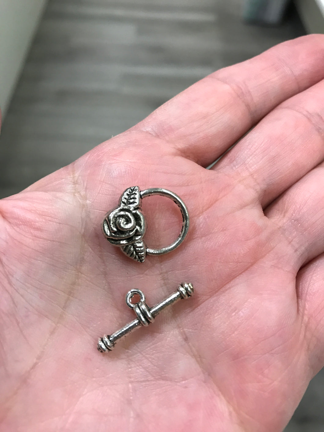 ROSE TOGGLE CLASP