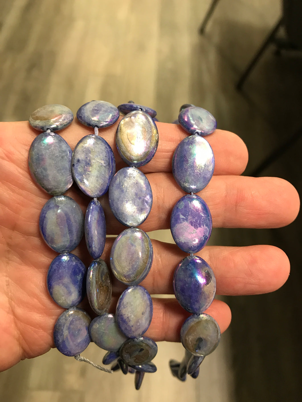 FRESHWATER SHELL OVAL