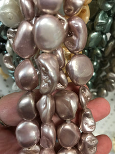 PEARLIZED SHELL PEARL NUGGETS