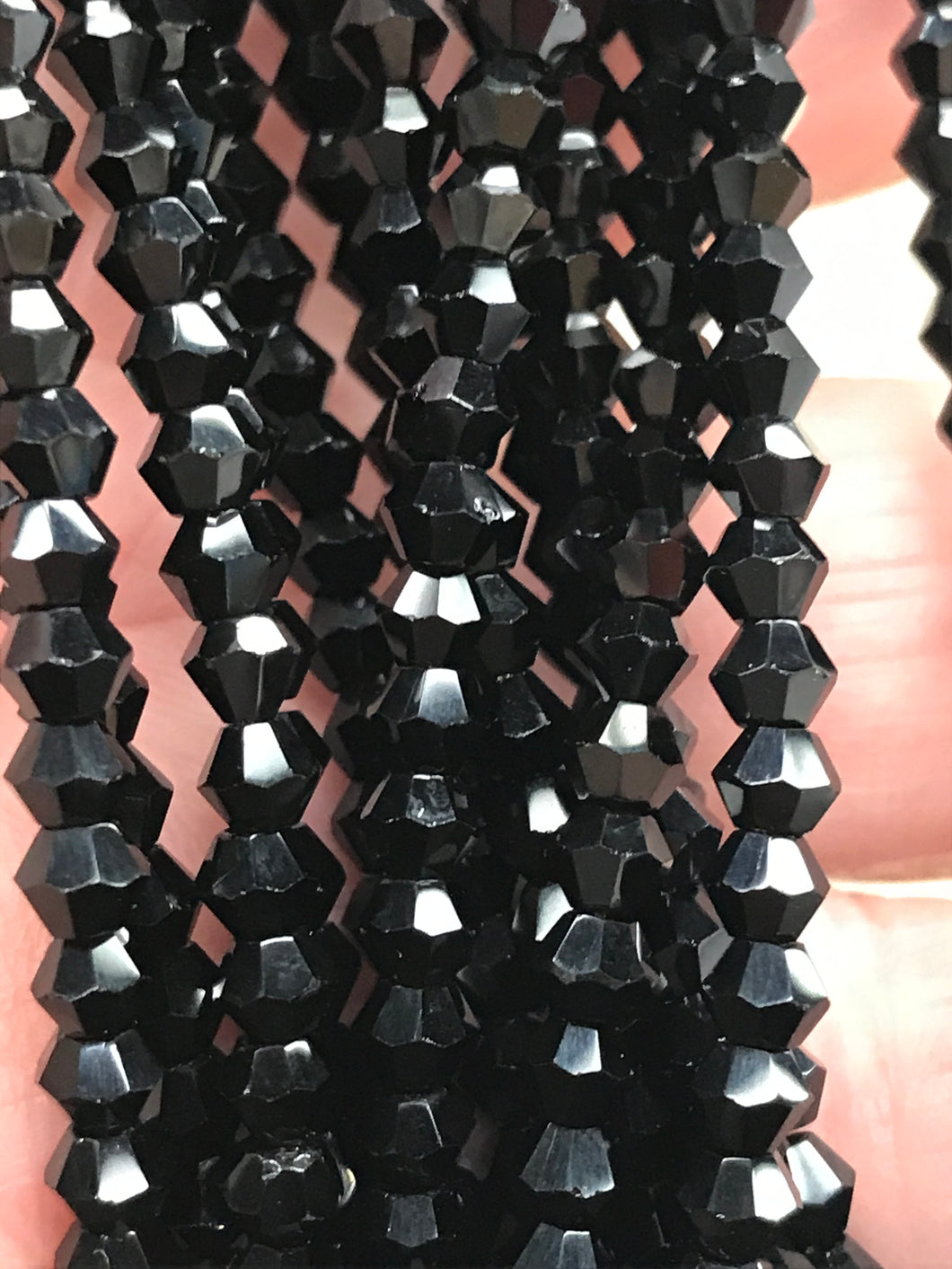 FACETED GLASS BICONE 3X3MM