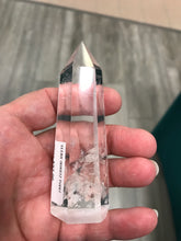 Load image into Gallery viewer, CLEAR QUARTZ POINT
