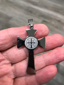 304 STAINLESS CRUCIFIX PENDANT