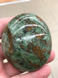 CHRYSOPRASE PALM STONE