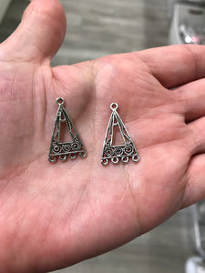 TRIANGLE CHANDELIER