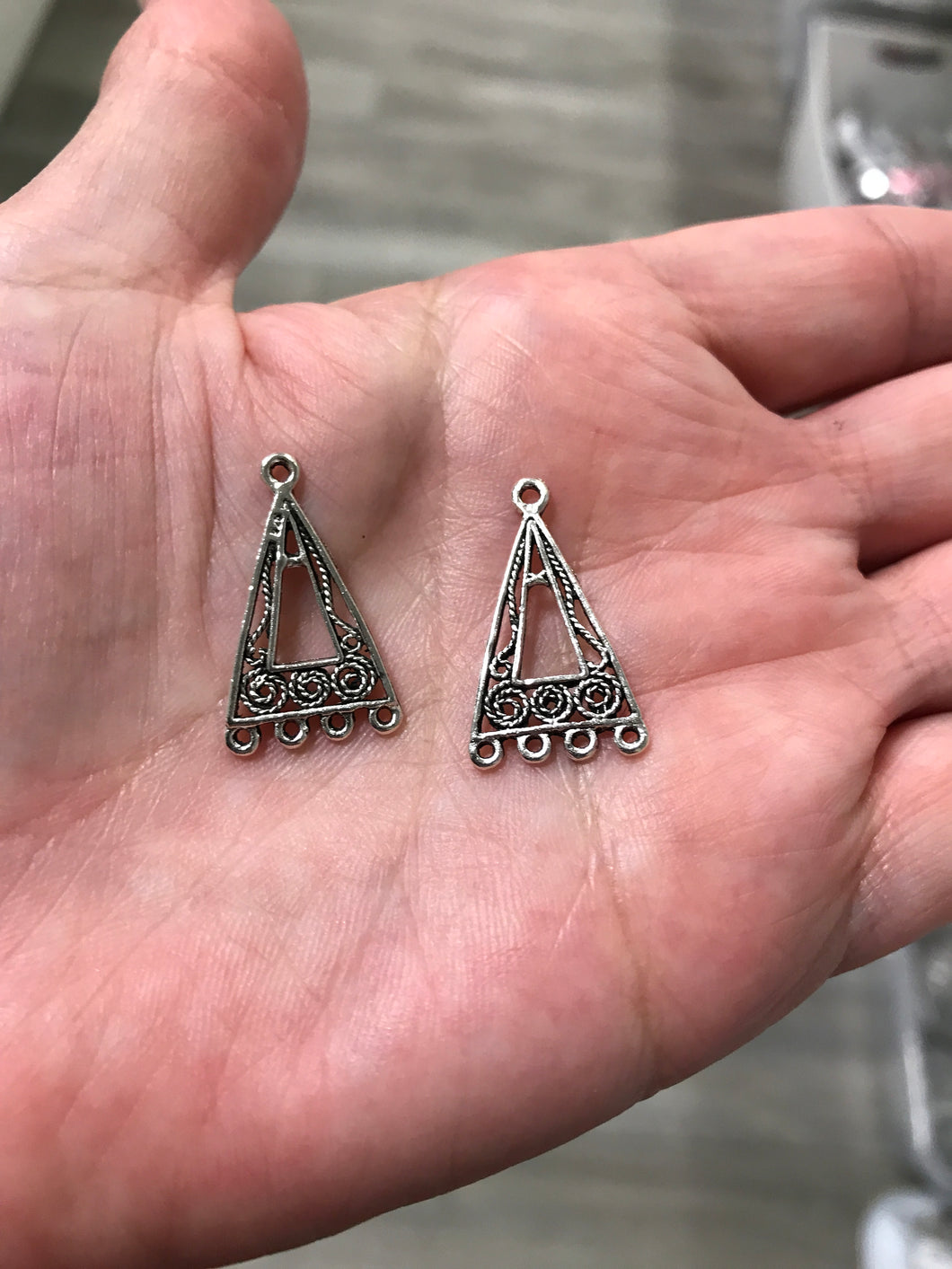 TRIANGLE CHANDELIER
