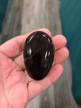 Load image into Gallery viewer, SMOKY QUARTZ GALLET/PALM STONE
