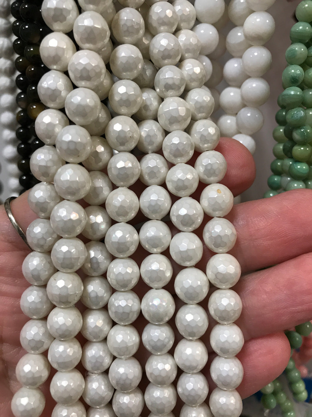 FACETED SHELL 8MM