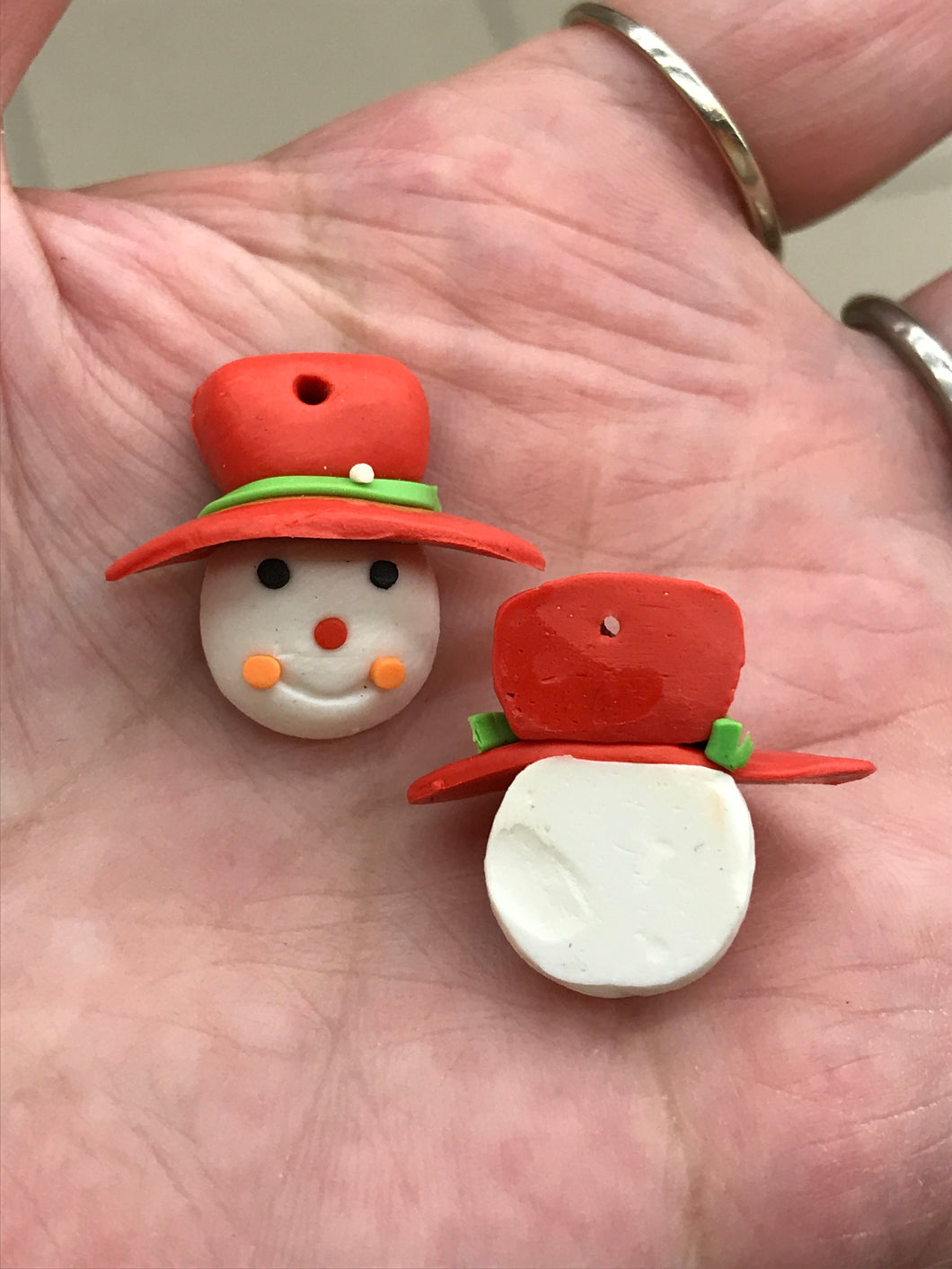 CLAY BEADS SNOWMAN