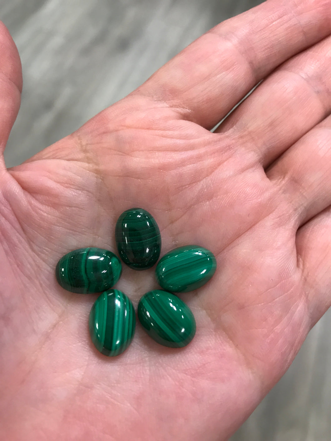MALACHITE CABOCHON