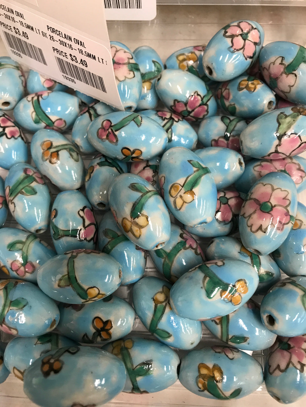 PORCELAIN OVAL 26-30X16-18.5MM