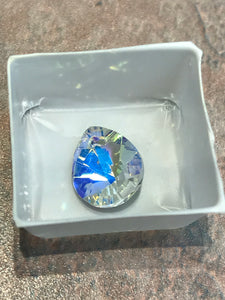 FACETED GLASS DROP