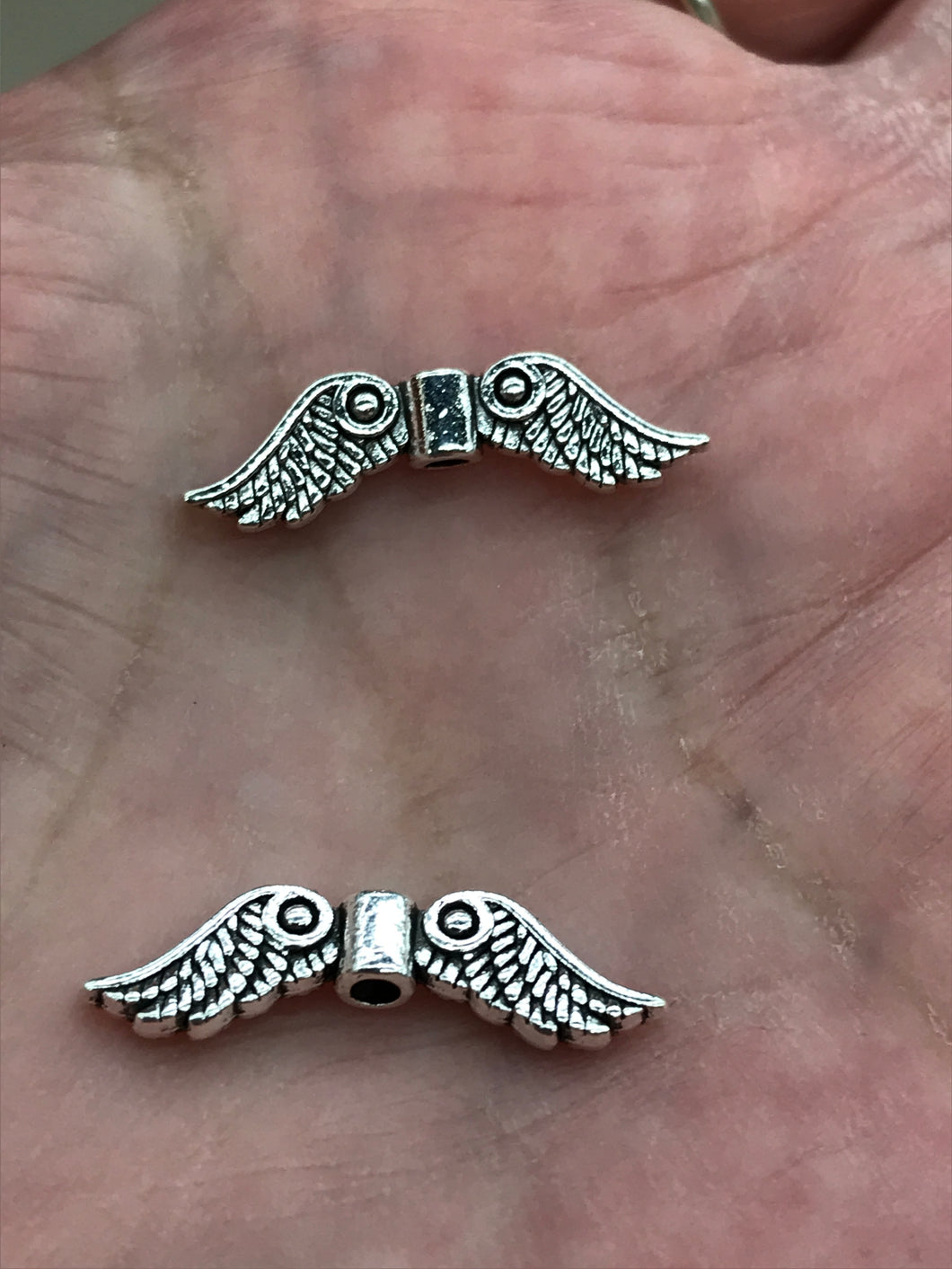SPACER WINGS 7X23X3MM