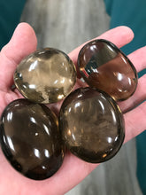 Load image into Gallery viewer, SMOKY QUARTZ GALLET/PALM STONE

