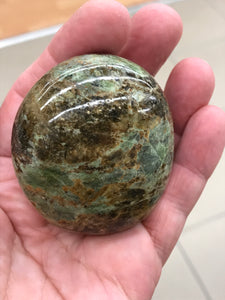 CHRYSOPRASE PALM STONE
