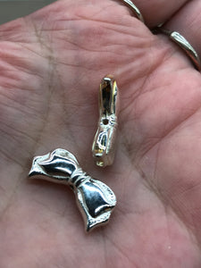 BOW SPACER