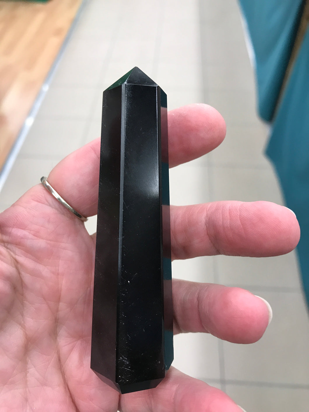 OBSIDIAN POINT