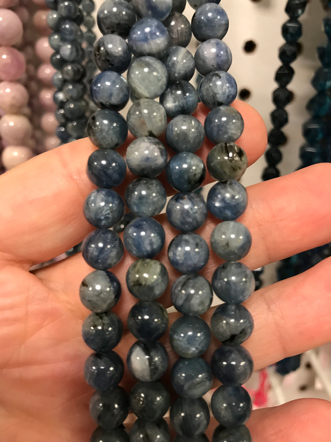 KYANITE 8MM