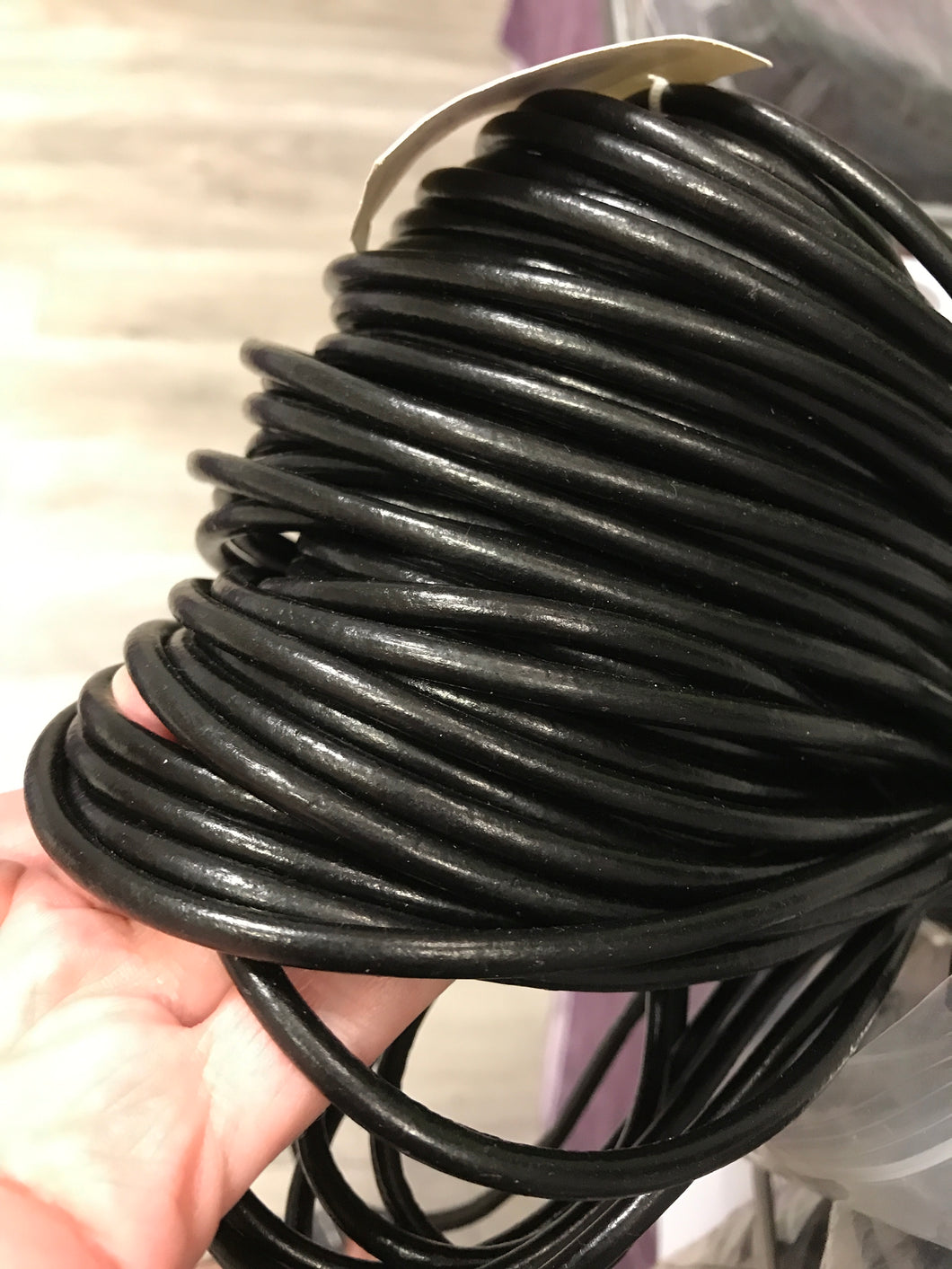 COWHIDE CORD BLACK