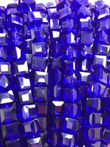 GLASS 6X6MM FACETED CUBE