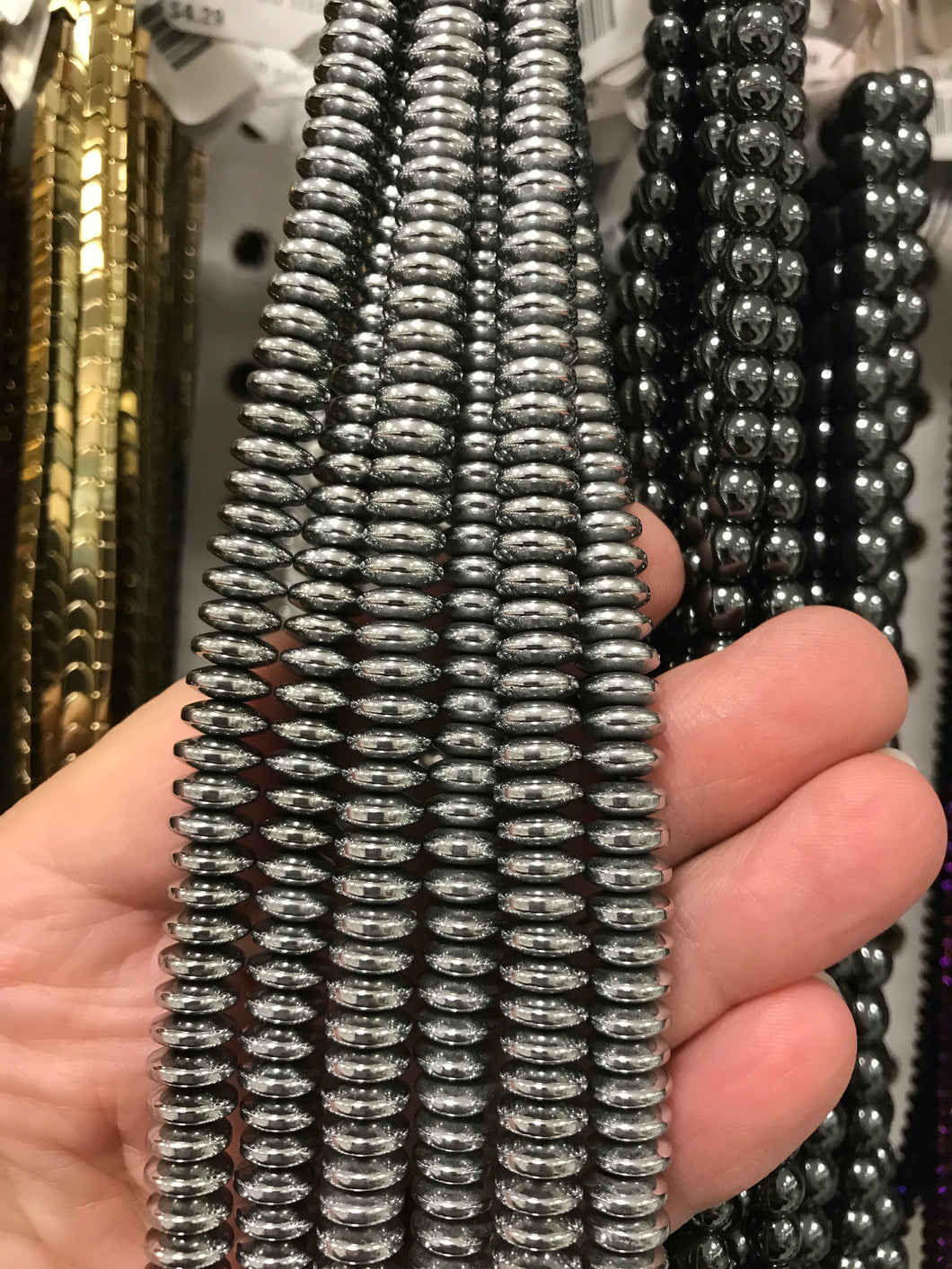 SYN. HEMATITE 8X3MM DISC