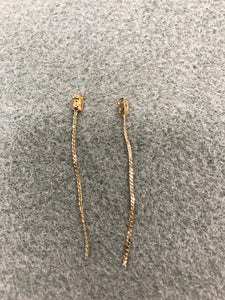 BRASS EAR NUT/CHAIN